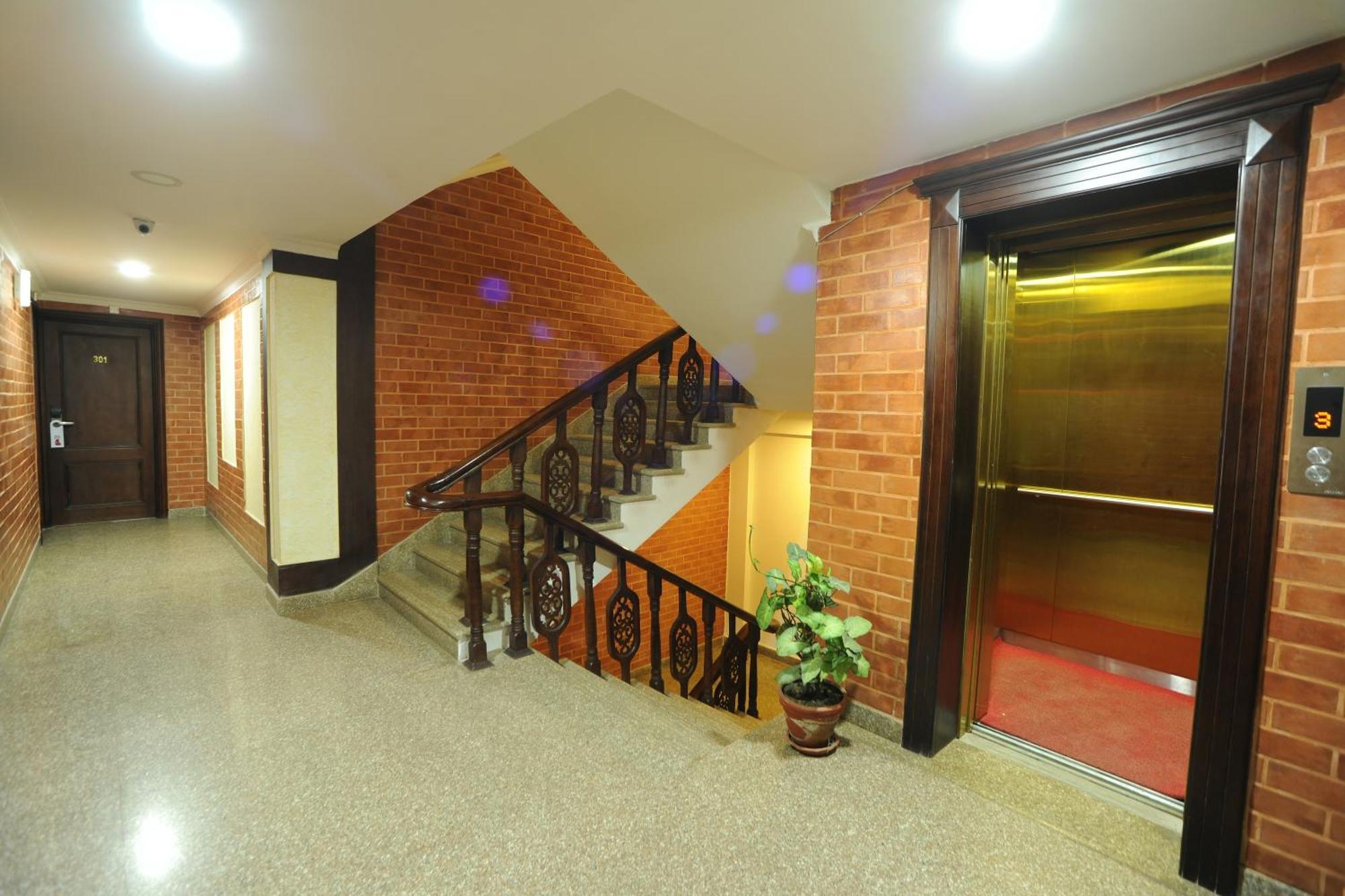 Apsara Boutique Hotel Kathmandu Exterior photo